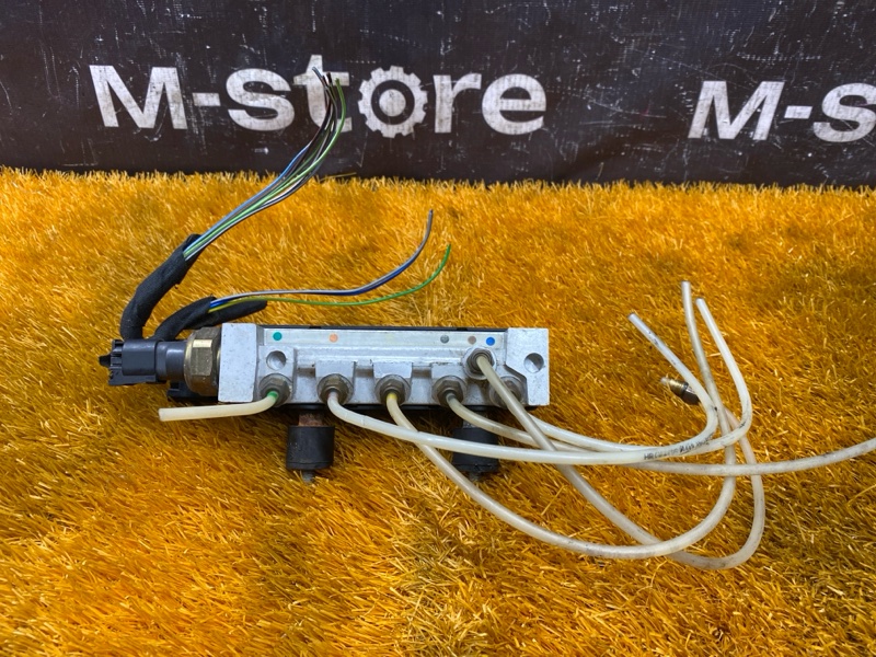 Блок клапанов пневмоподвески, 10000 рублей, Красноярск