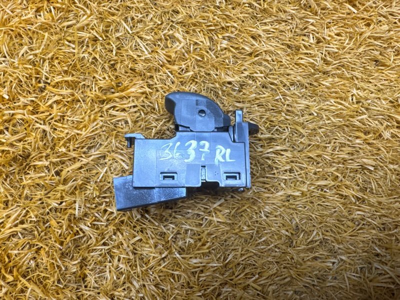 кнопка стеклоподъемника, 500 рублей, Красноярск