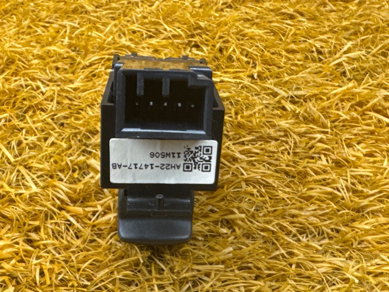 кнопка стеклоподъемника, 500 рублей, Красноярск