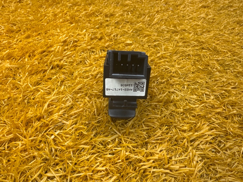 кнопка стеклоподъемника, 500 рублей, Красноярск