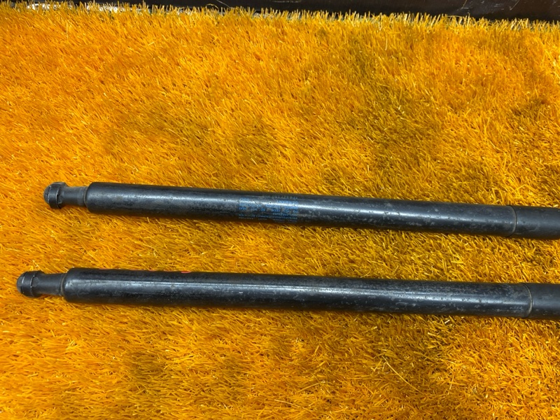 амортизатор багажника, 1000 рублей, Красноярск