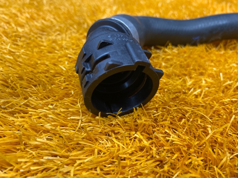 Патрубок системы охлаждения, 1300 рублей, Красноярск