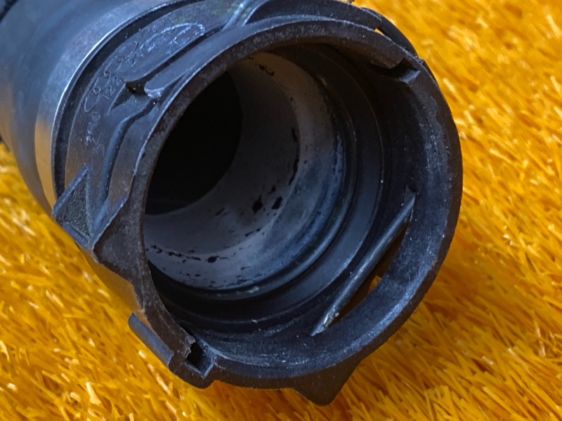 Патрубок системы охлаждения, 1500 рублей, Красноярск