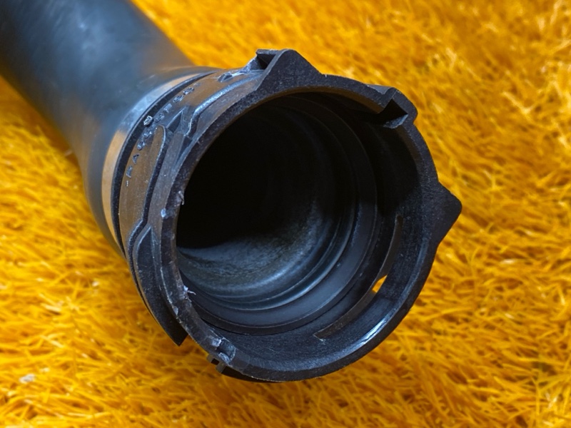 Патрубок системы охлаждения, 1500 рублей, Красноярск