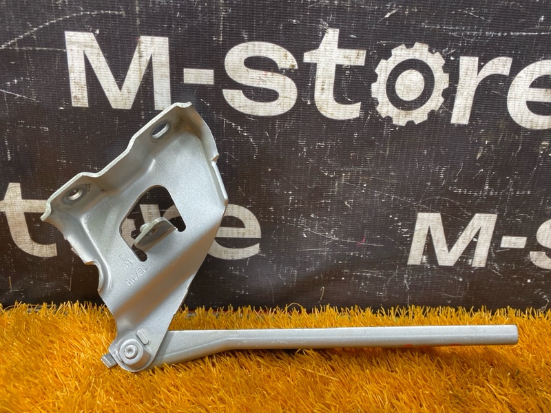 петля капота, 2000 рублей, Красноярск