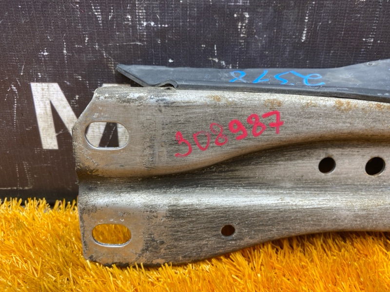 усилитель кузова, 500 рублей, Красноярск