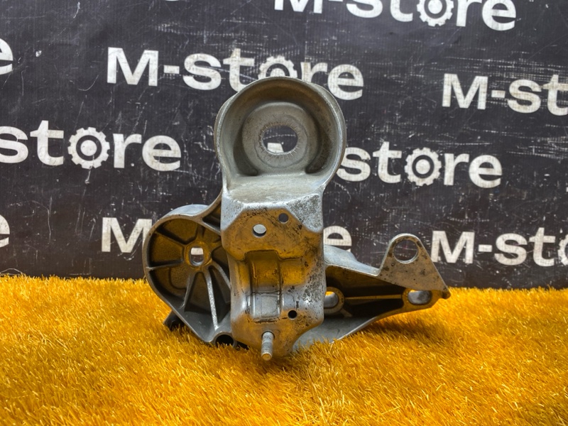 Кронштейн подушки двигателя, 9000 рублей, Красноярск