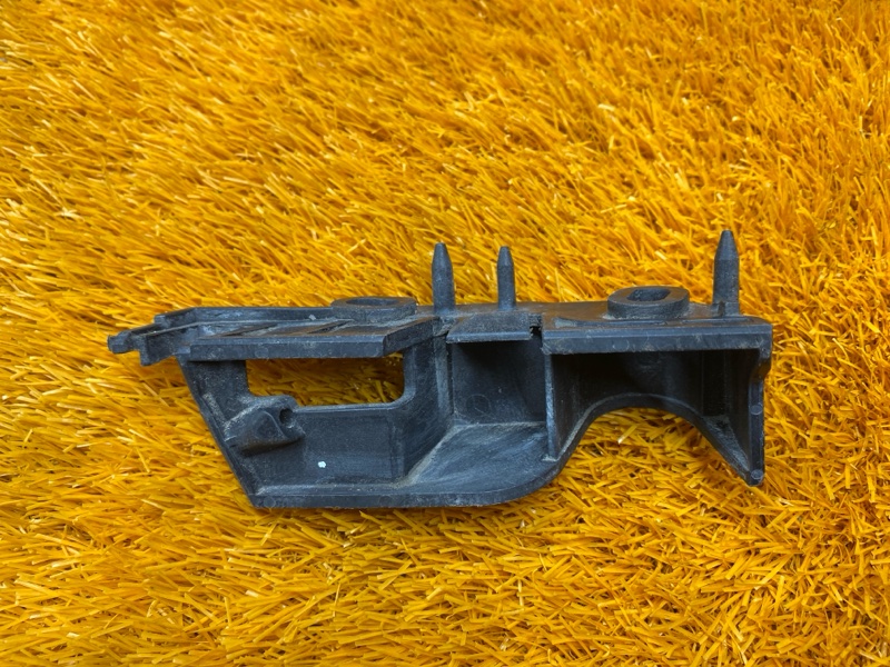 крепление бампера, 1500 рублей, Красноярск