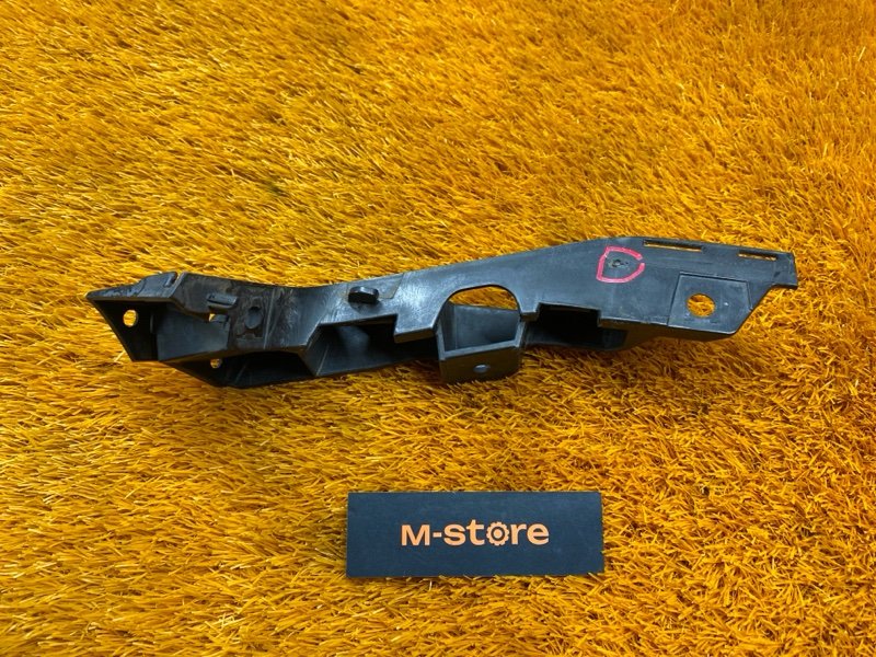 крепление бампера, 900 рублей, Красноярск