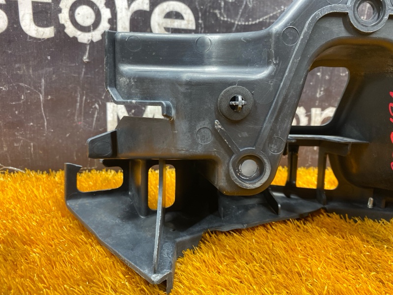 крепление бампера, 800 рублей, Красноярск