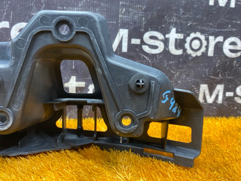 крепление бампера, 800 рублей, Красноярск