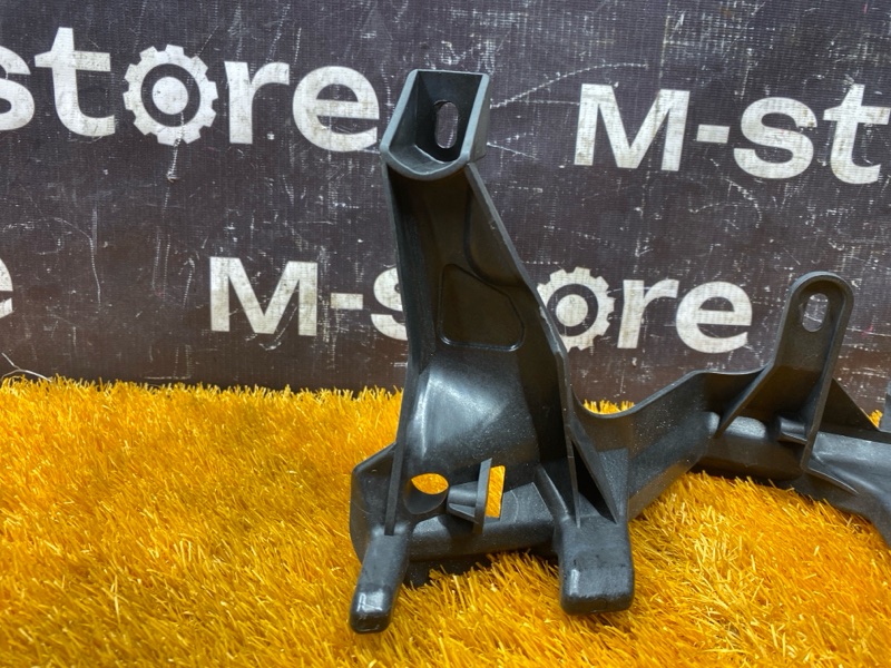 крепление бампера, 1000 рублей, Красноярск