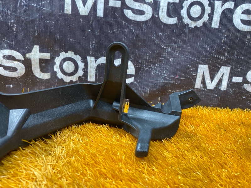 крепление бампера, 1000 рублей, Красноярск