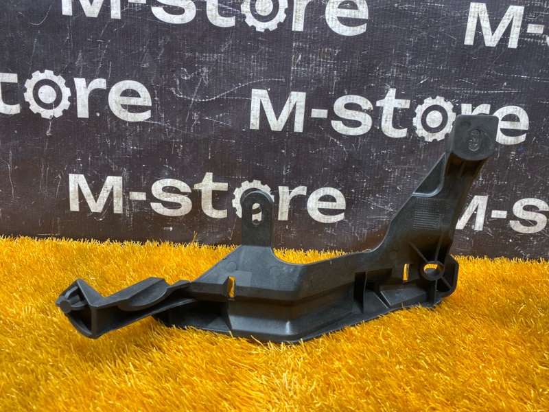 крепление бампера, 1000 рублей, Красноярск