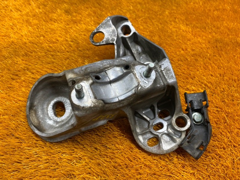 Кронштейн подушки двигателя, 1000 рублей, Красноярск