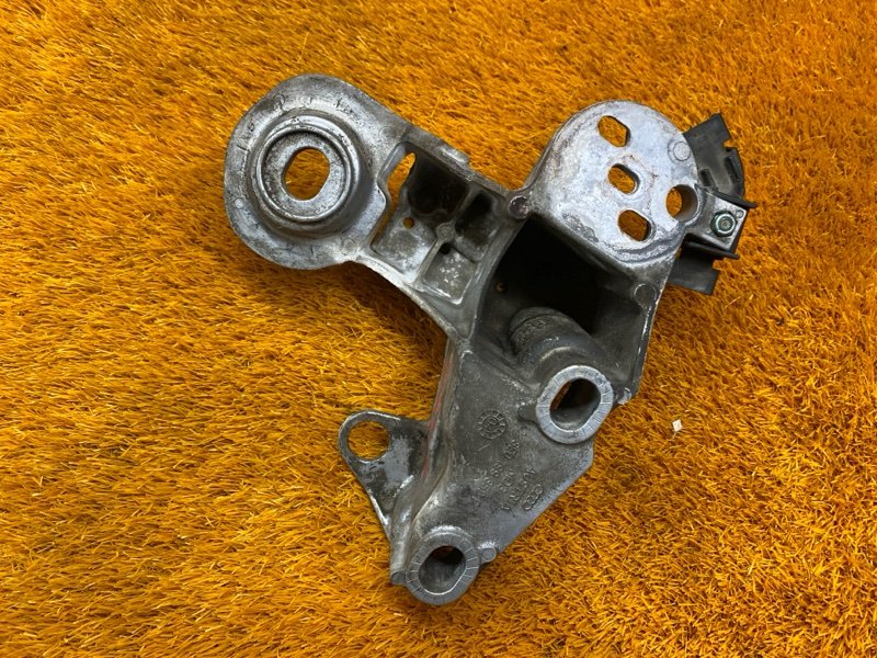 Кронштейн подушки двигателя, 1000 рублей, Красноярск