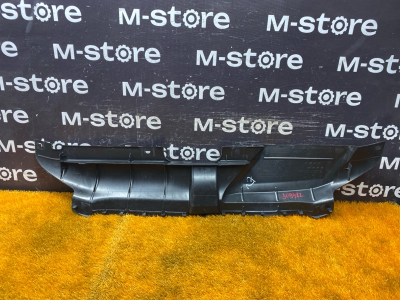 Накладка замка капота, 2000 рублей, Красноярск