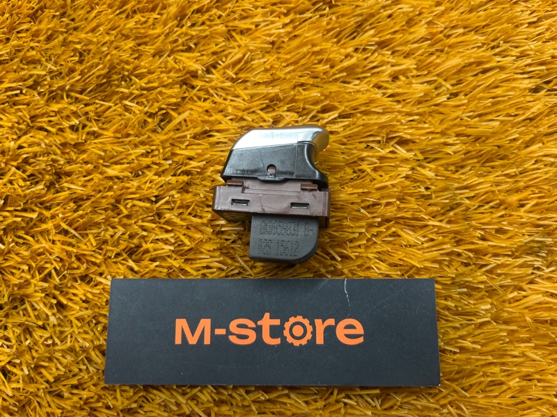 Кнопка открывания багажника, 500 рублей, Красноярск