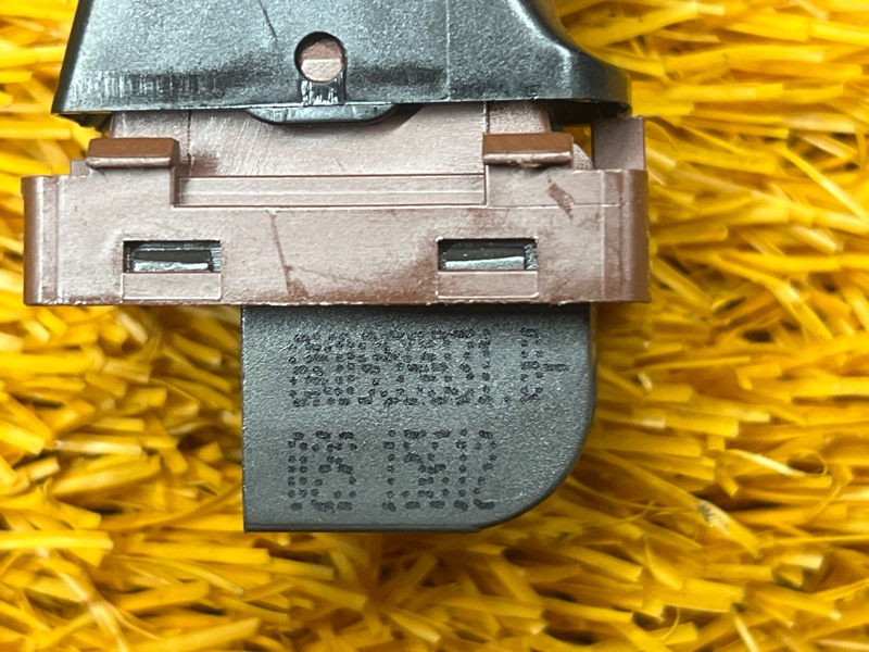 Кнопка открывания багажника, 500 рублей, Красноярск