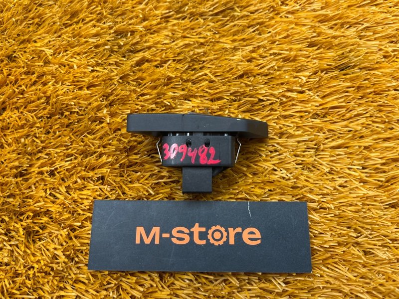 Кнопка центрального замка, 200 рублей, Красноярск