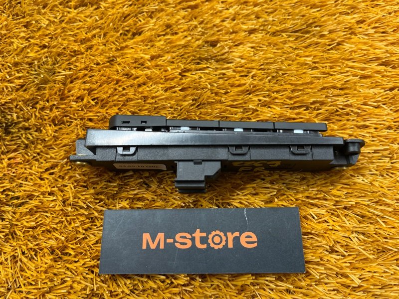 кнопка памяти сидений, 600 рублей, Красноярск