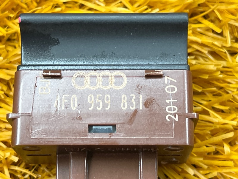 Кнопка открывания багажника, 200 рублей, Красноярск