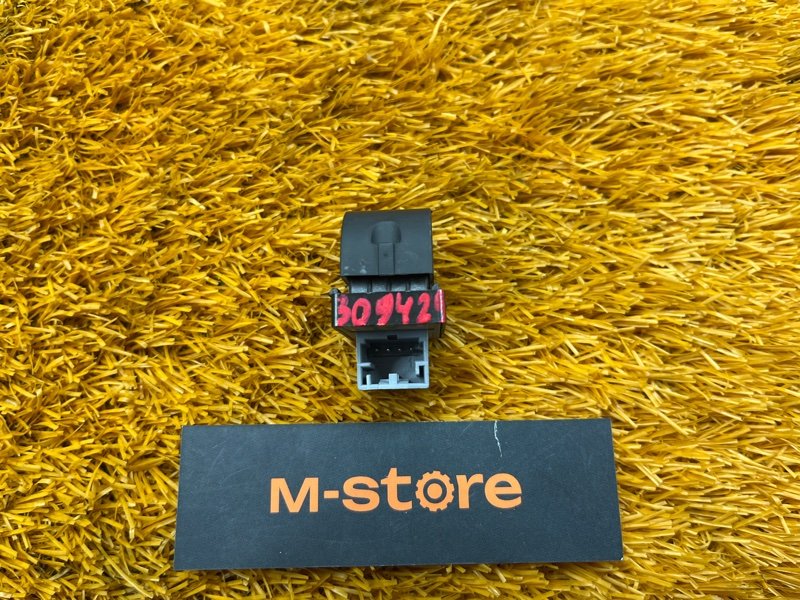 кнопка стеклоподъемника, 200 рублей, Красноярск