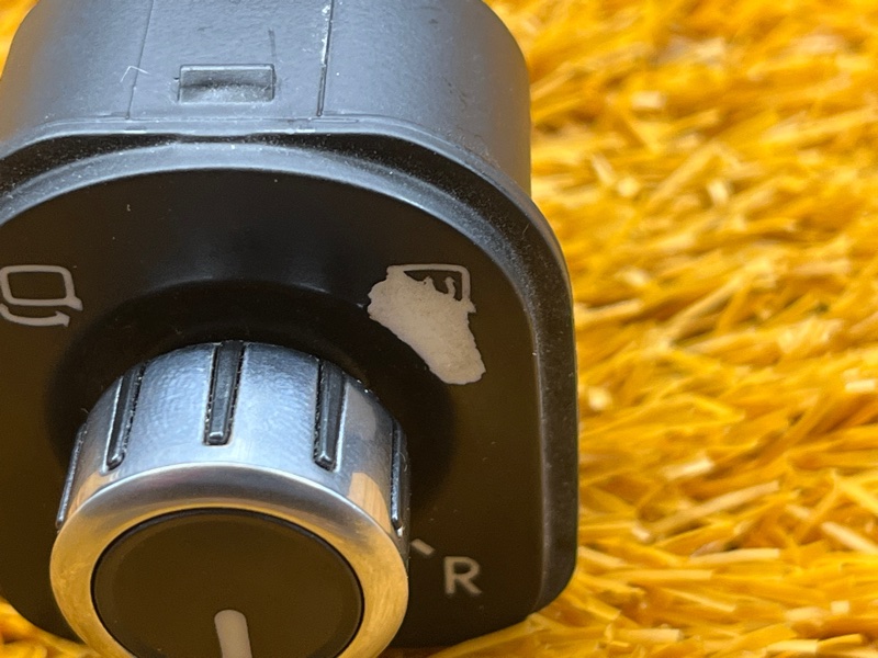 Кнопка регулировки зеркал, 1000 рублей, Красноярск