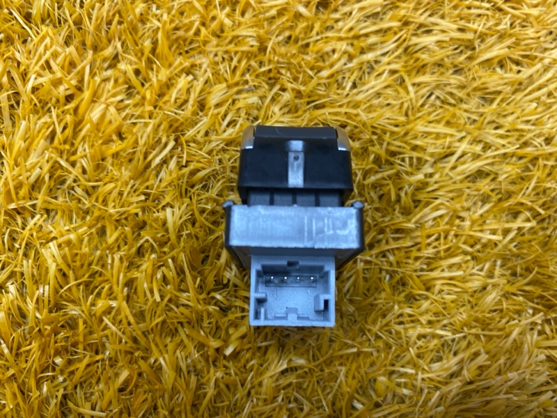 кнопка стеклоподъемника, 550 рублей, Красноярск