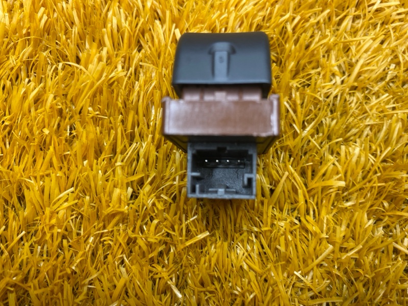 Кнопка открывания багажника, 450 рублей, Красноярск