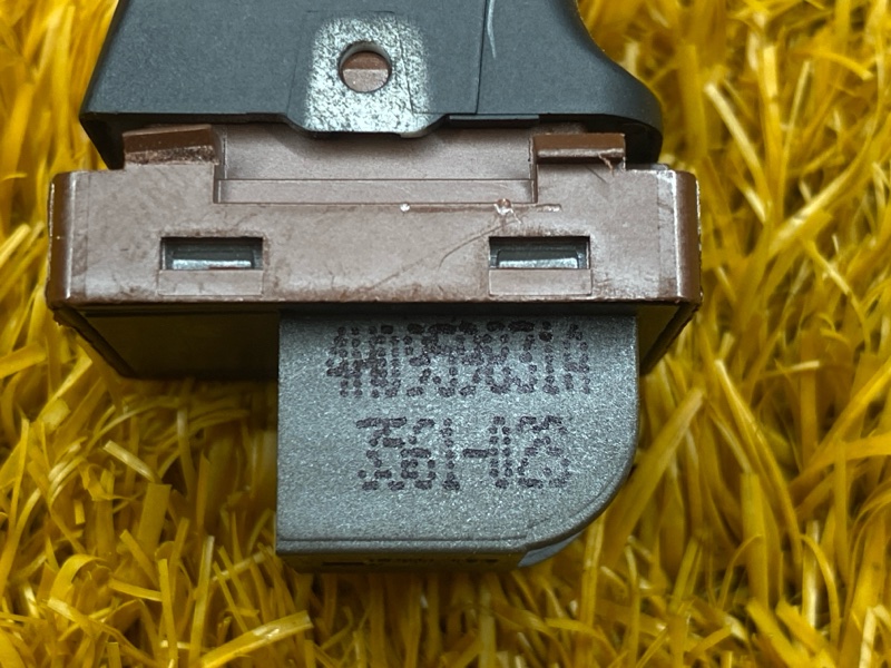 Кнопка открывания багажника, 450 рублей, Красноярск