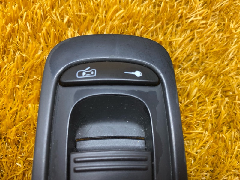 кнопка стеклоподъемника, 500 рублей, Красноярск