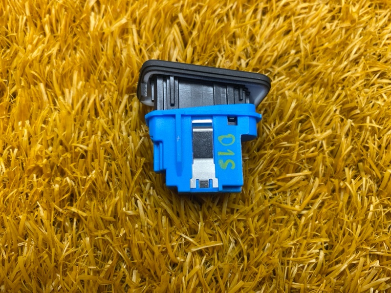 кнопка контроля слепых зон, 600 рублей, Красноярск