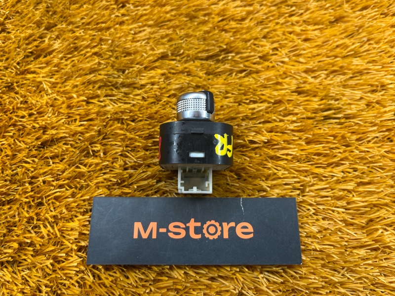 Кнопка регулировки зеркал, 1000 рублей, Красноярск