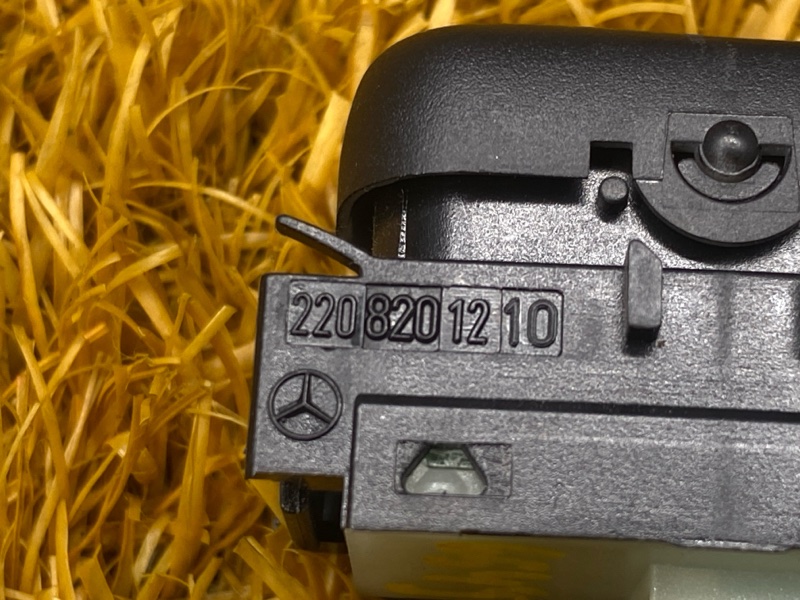 кнопка стеклоподъемника, 300 рублей, Красноярск