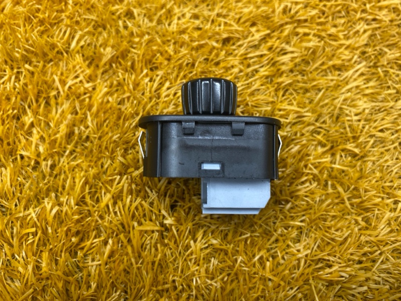 Кнопка регулировки зеркал, 500 рублей, Красноярск