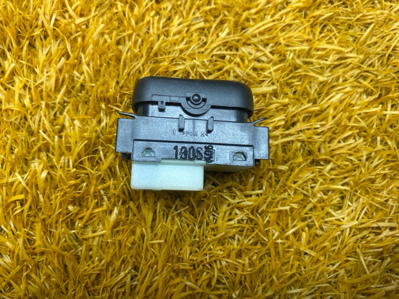 кнопка стеклоподъемника, 300 рублей, Красноярск