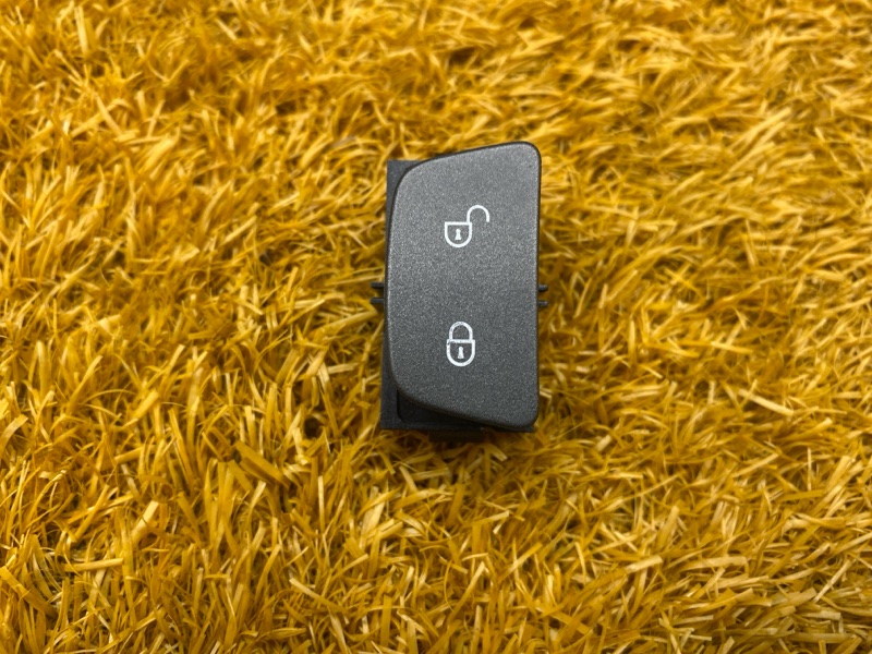 Кнопка центрального замка, 700 рублей, Красноярск