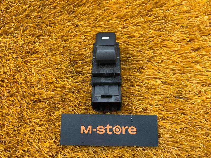 кнопка стеклоподъемника, 500 рублей, Красноярск