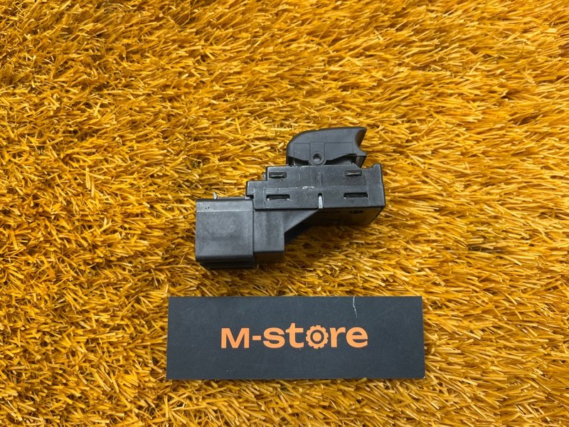 кнопка стеклоподъемника, 500 рублей, Красноярск