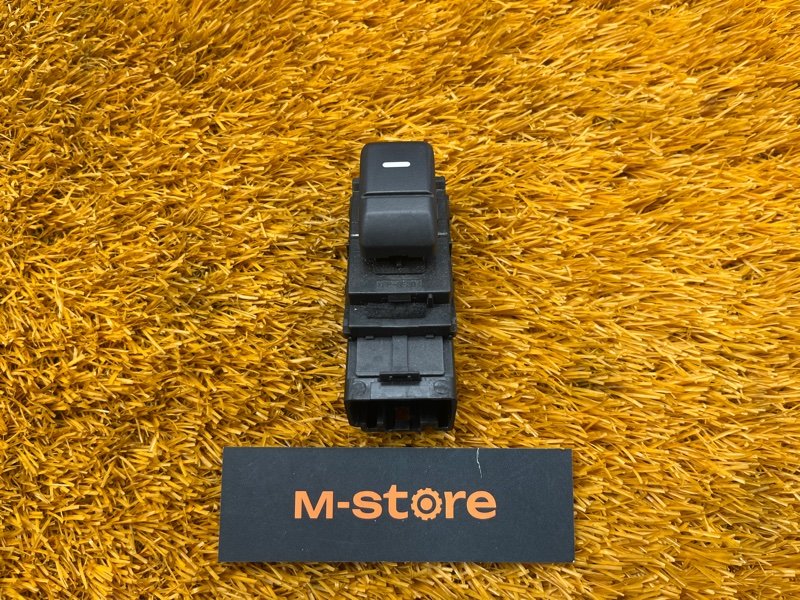 кнопка стеклоподъемника, 500 рублей, Красноярск