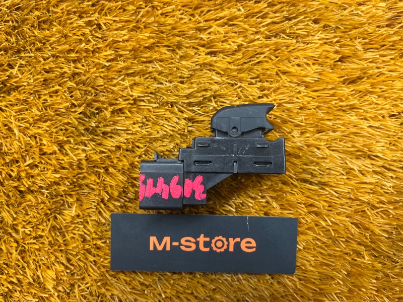 кнопка стеклоподъемника, 500 рублей, Красноярск