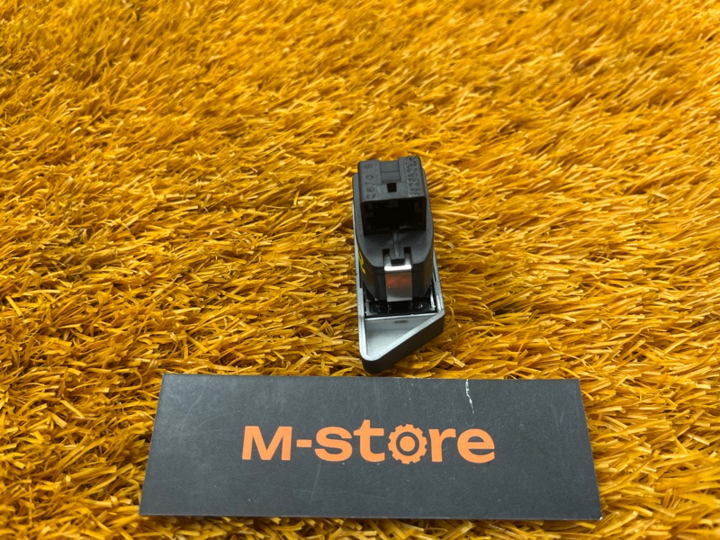 Кнопка центрального замка, 300 рублей, Красноярск