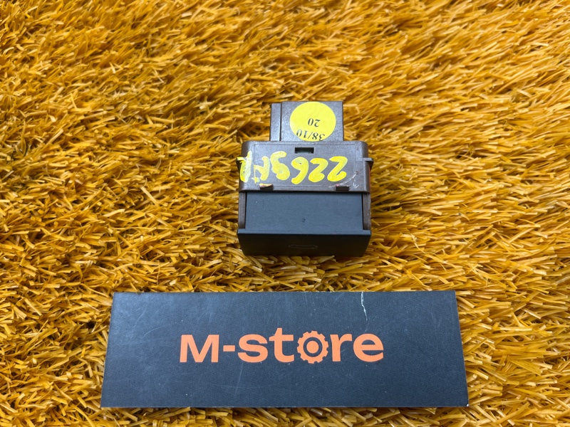 Кнопка открывания багажника, 200 рублей, Красноярск