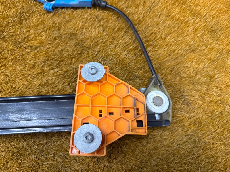 стеклоподъемник, 1000 рублей, Красноярск