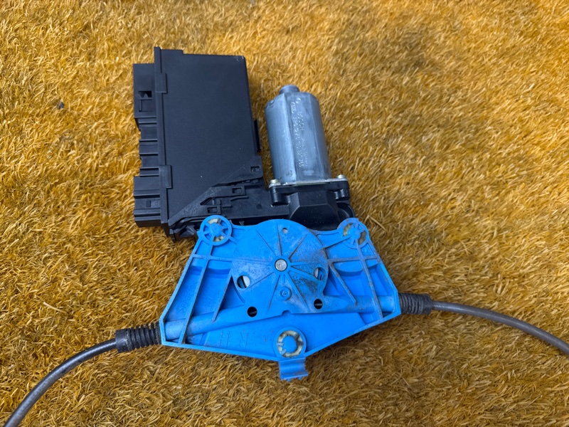 стеклоподъемник, 1000 рублей, Красноярск