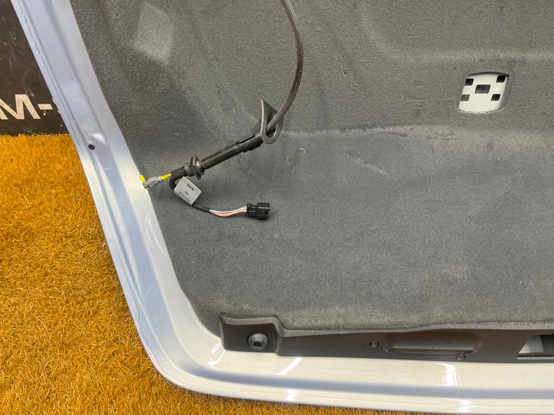 крышка багажника, 12000 рублей, Красноярск