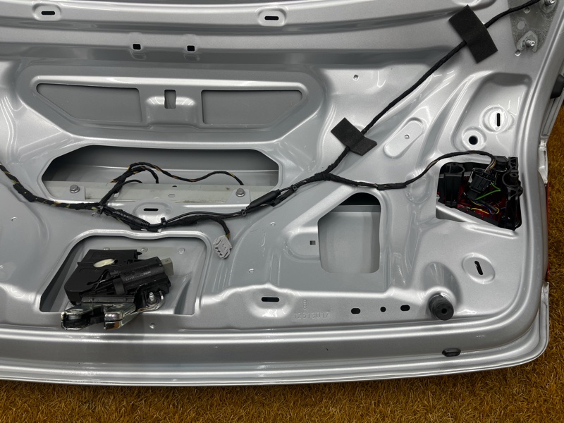 крышка багажника, 12000 рублей, Красноярск