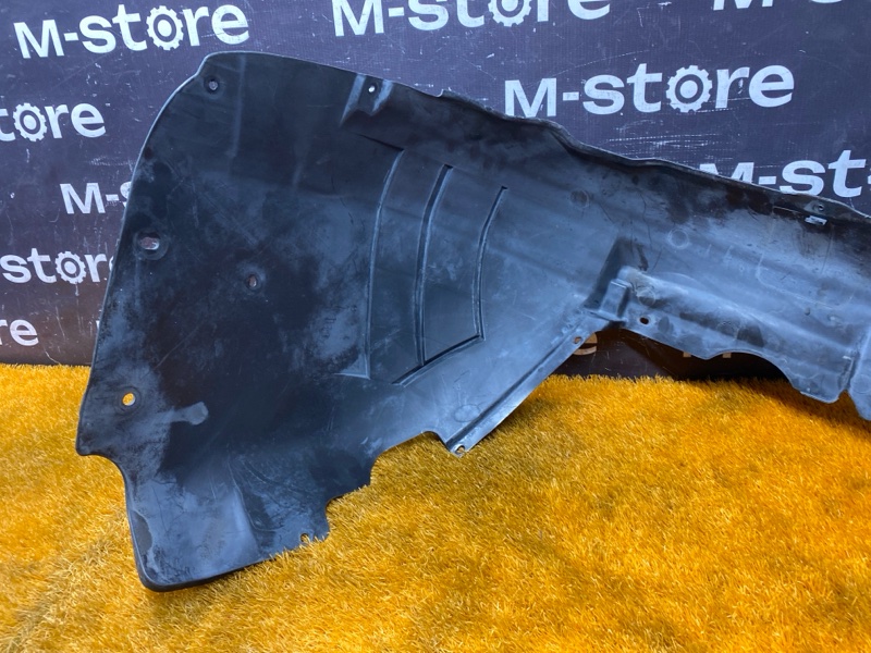 подкрылок, 3000 рублей, Красноярск