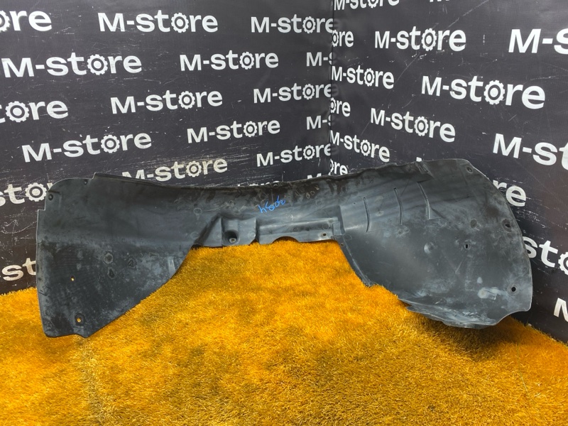 подкрылок, 3000 рублей, Красноярск